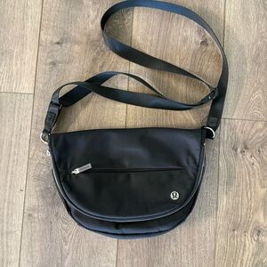 lululemon athletica Black Festical Bag 2L